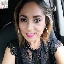 Karla M., 38 años, Lima